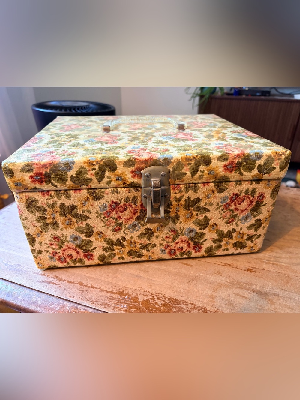 Vintage Floral Vinyl Sewing Box Case Green Interior 12x10x6